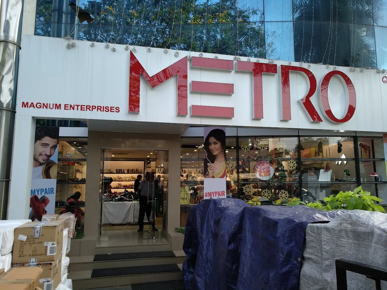 Metro Shoes